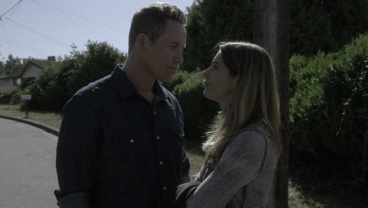Ashley-Greene-dot-nl_Rogue-4x03LostHope3127.jpg