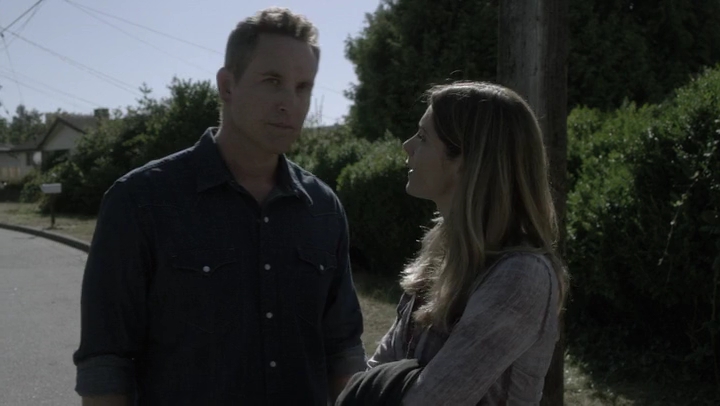 Ashley-Greene-dot-nl_Rogue-4x03LostHope3132.jpg
