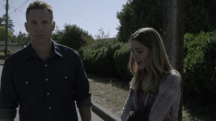 Ashley-Greene-dot-nl_Rogue-4x03LostHope3133.jpg