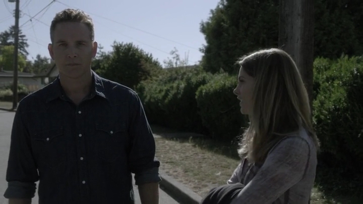 Ashley-Greene-dot-nl_Rogue-4x03LostHope3134.jpg
