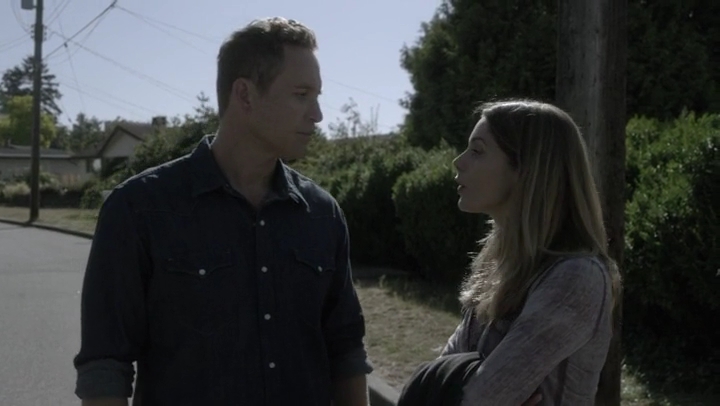 Ashley-Greene-dot-nl_Rogue-4x03LostHope3137.jpg
