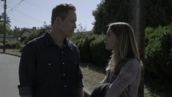 Ashley-Greene-dot-nl_Rogue-4x03LostHope3138.jpg