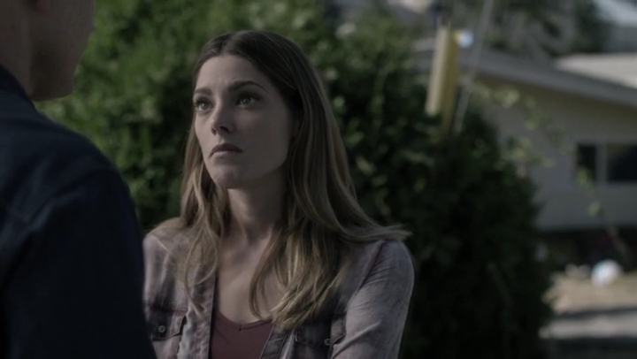 Ashley-Greene-dot-nl_Rogue-4x03LostHope3140.jpg