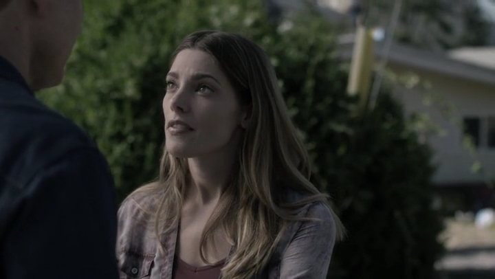 Ashley-Greene-dot-nl_Rogue-4x03LostHope3144.jpg