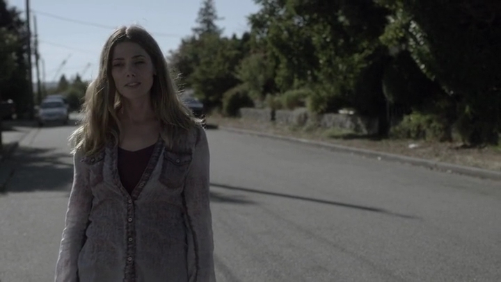 Ashley-Greene-dot-nl_Rogue-4x03LostHope3162.jpg