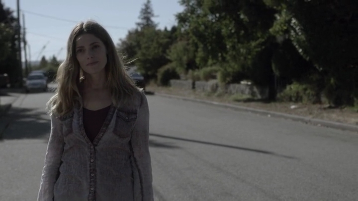 Ashley-Greene-dot-nl_Rogue-4x03LostHope3163.jpg
