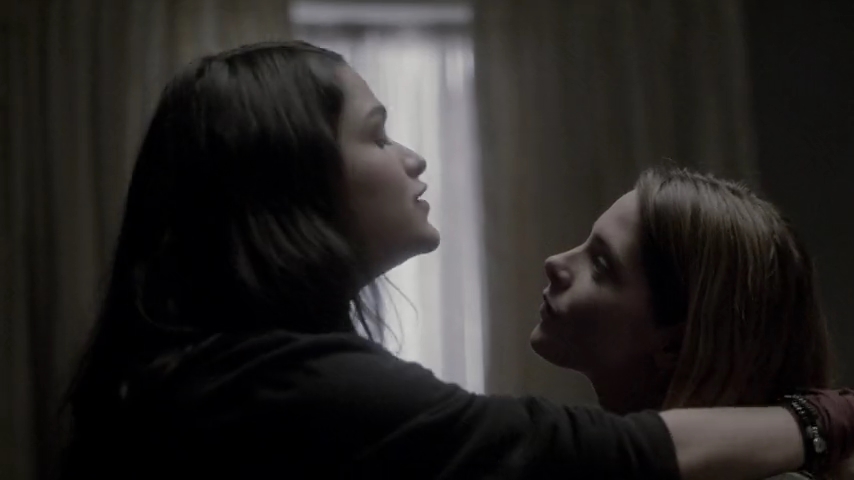 Ashley-Greene-dot-nl_Rogue4x04TheDeterminedandtheDesperate0366.jpg
