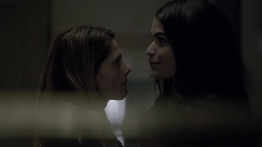 Ashley-Greene-dot-nl_Rogue4x04TheDeterminedandtheDesperate0370.jpg