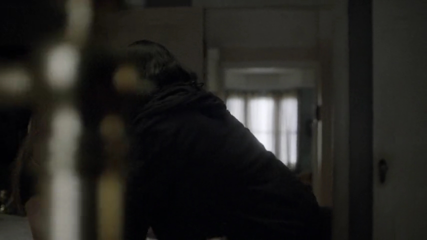 Ashley-Greene-dot-nl_Rogue4x04TheDeterminedandtheDesperate0381.jpg
