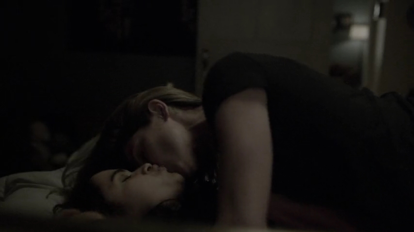 Ashley-Greene-dot-nl_Rogue4x04TheDeterminedandtheDesperate0394.jpg