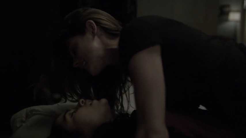 Ashley-Greene-dot-nl_Rogue4x04TheDeterminedandtheDesperate0396.jpg