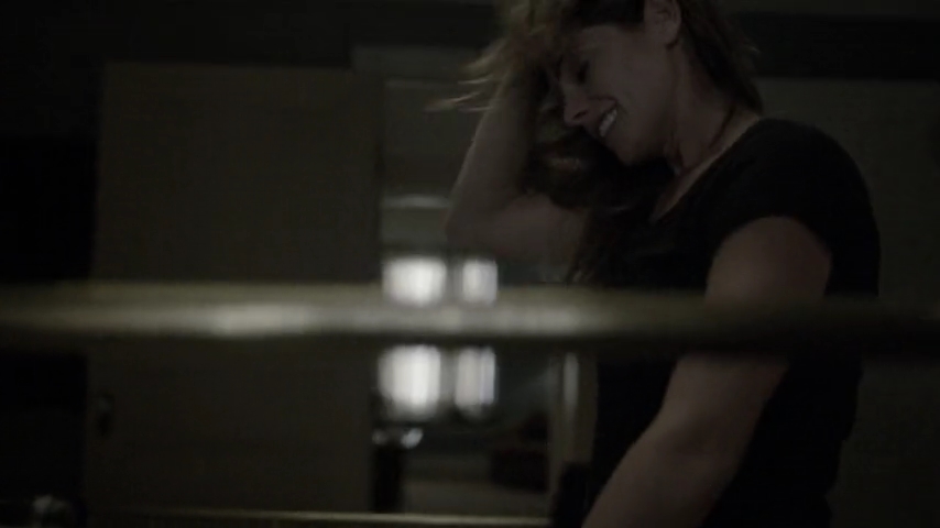 Ashley-Greene-dot-nl_Rogue4x04TheDeterminedandtheDesperate0400.jpg