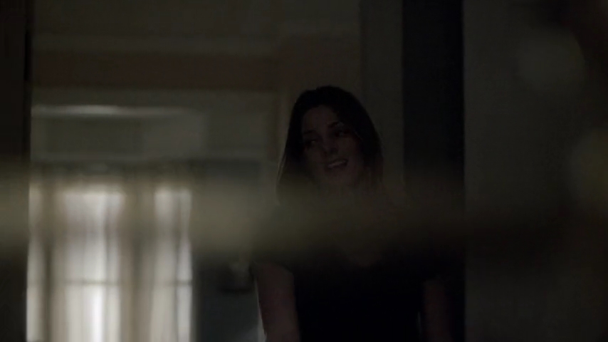 Ashley-Greene-dot-nl_Rogue4x04TheDeterminedandtheDesperate0408.jpg