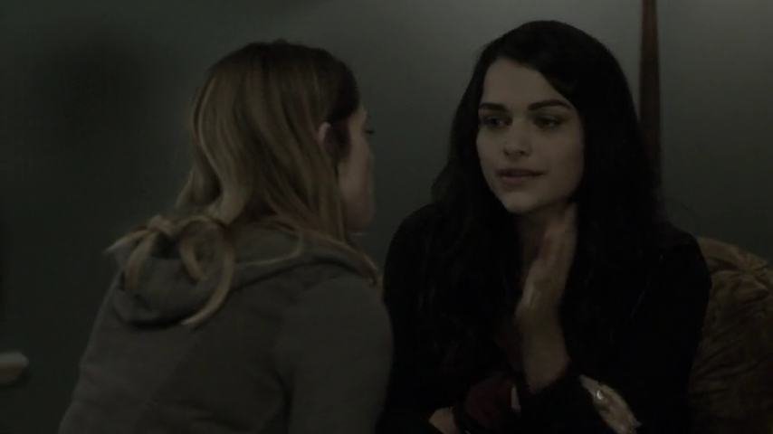 Ashley-Greene-dot-nl_Rogue4x04TheDeterminedandtheDesperate1101.jpg