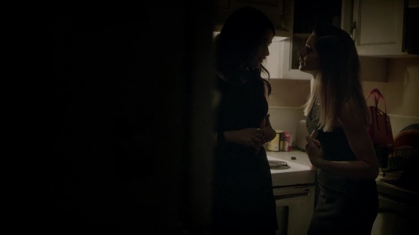 Ashley-Greene-dot-nl_Rogue4x04TheDeterminedandtheDesperate1924.jpg