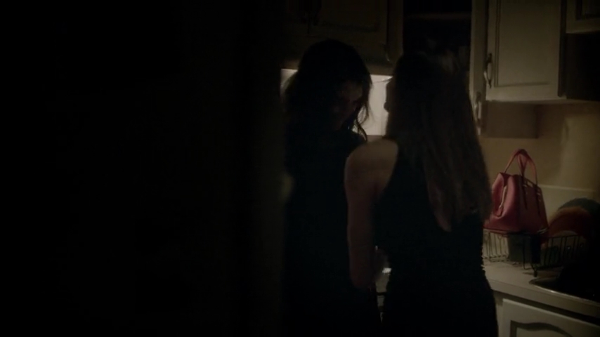 Ashley-Greene-dot-nl_Rogue4x04TheDeterminedandtheDesperate1956.jpg