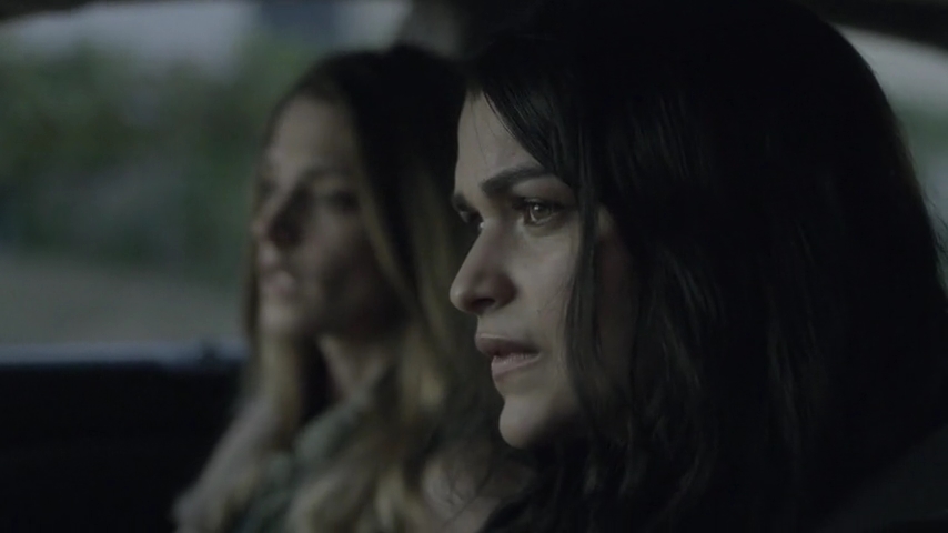 Ashley-Greene-dot-nl_Rogue4x04TheDeterminedandtheDesperate2354.jpg