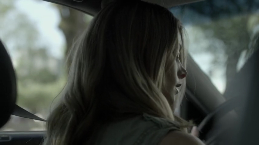 Ashley-Greene-dot-nl_Rogue4x04TheDeterminedandtheDesperate2471.jpg
