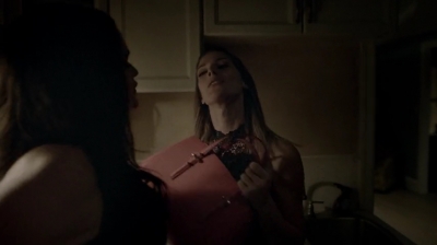 Ashley-Greene-dot-nl_Rogue4x04TheDeterminedandtheDesperate1844.jpg