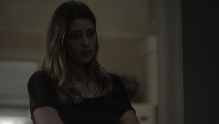 Ashley-Greene-dot-nl_Rogue4x05PoolBoy1045.jpg