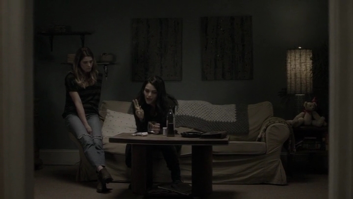 Ashley-Greene-dot-nl_Rogue4x05PoolBoy1081.jpg