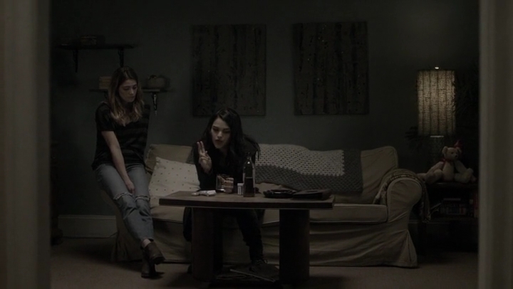 Ashley-Greene-dot-nl_Rogue4x05PoolBoy1082.jpg