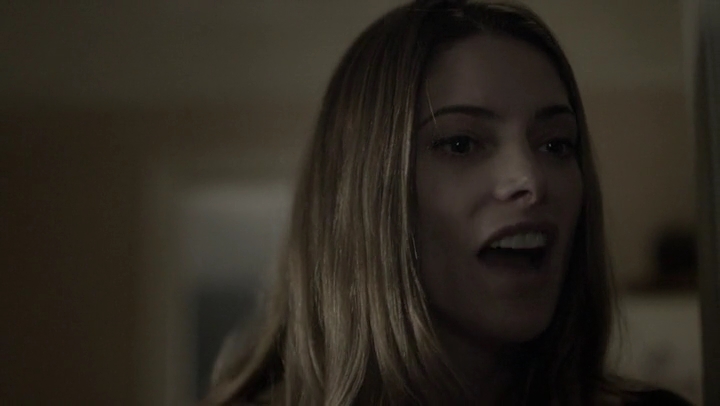 Ashley-Greene-dot-nl_Rogue4x05PoolBoy1154.jpg