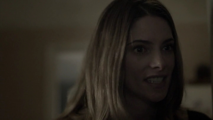 Ashley-Greene-dot-nl_Rogue4x05PoolBoy1155.jpg