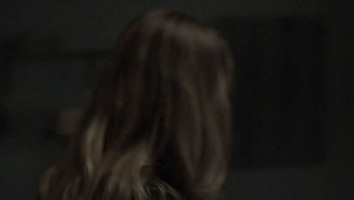 Ashley-Greene-dot-nl_Rogue4x05PoolBoy1173.jpg