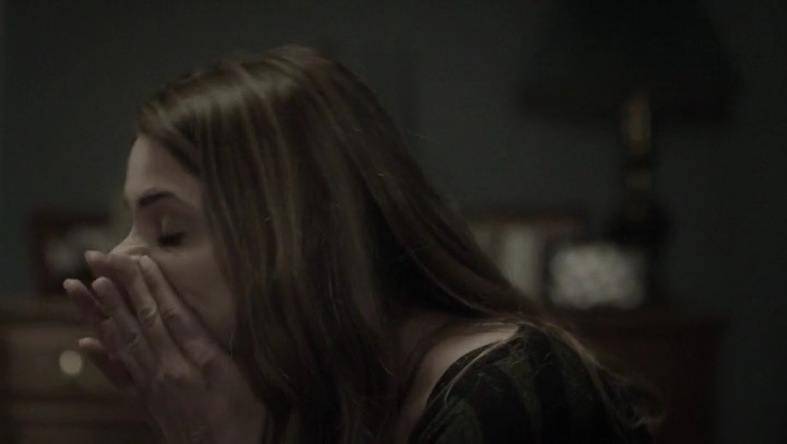 Ashley-Greene-dot-nl_Rogue4x05PoolBoy1192.jpg