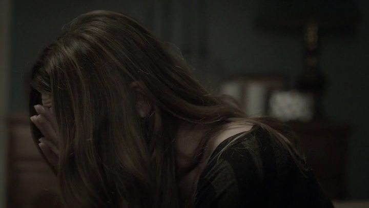 Ashley-Greene-dot-nl_Rogue4x05PoolBoy1193.jpg