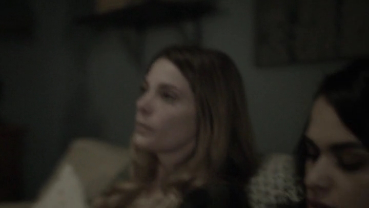 Ashley-Greene-dot-nl_Rogue4x05PoolBoy1199.jpg