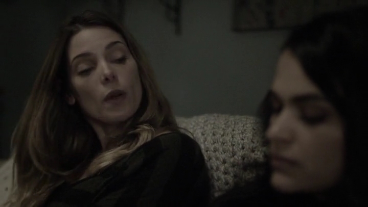 Ashley-Greene-dot-nl_Rogue4x05PoolBoy1203.jpg