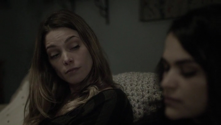 Ashley-Greene-dot-nl_Rogue4x05PoolBoy1204.jpg
