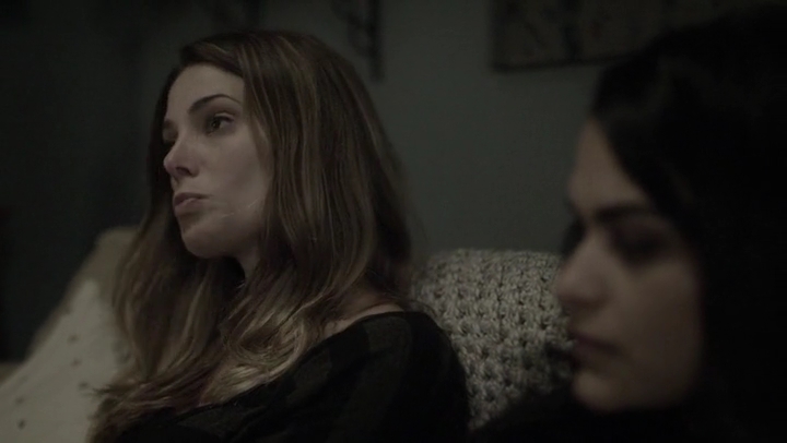 Ashley-Greene-dot-nl_Rogue4x05PoolBoy1206.jpg
