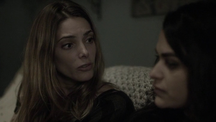 Ashley-Greene-dot-nl_Rogue4x05PoolBoy1223.jpg