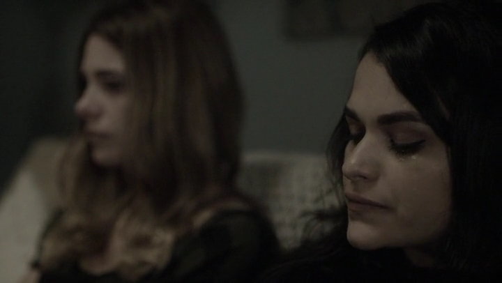 Ashley-Greene-dot-nl_Rogue4x05PoolBoy1236.jpg