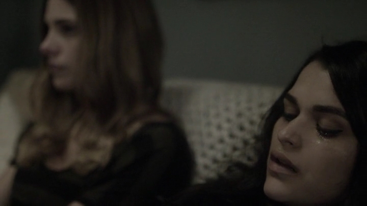 Ashley-Greene-dot-nl_Rogue4x05PoolBoy1239.jpg