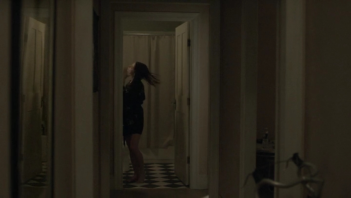 Ashley-Greene-dot-nl_Rogue4x05PoolBoy1477.jpg