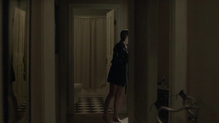 Ashley-Greene-dot-nl_Rogue4x05PoolBoy1481.jpg