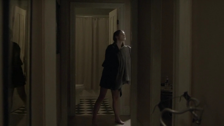 Ashley-Greene-dot-nl_Rogue4x05PoolBoy1482.jpg