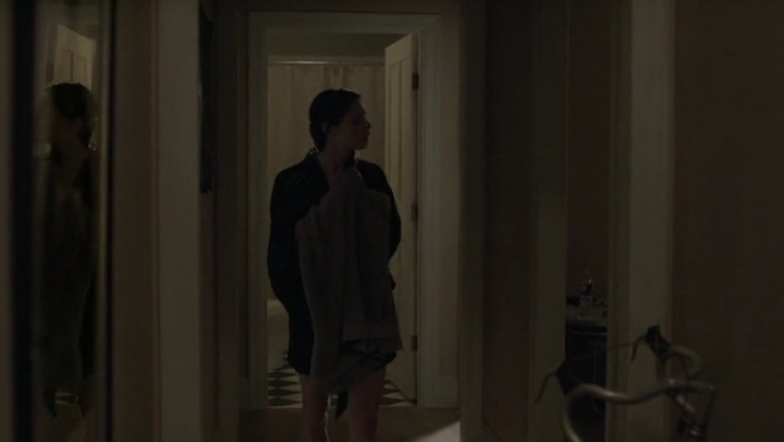 Ashley-Greene-dot-nl_Rogue4x05PoolBoy1484.jpg