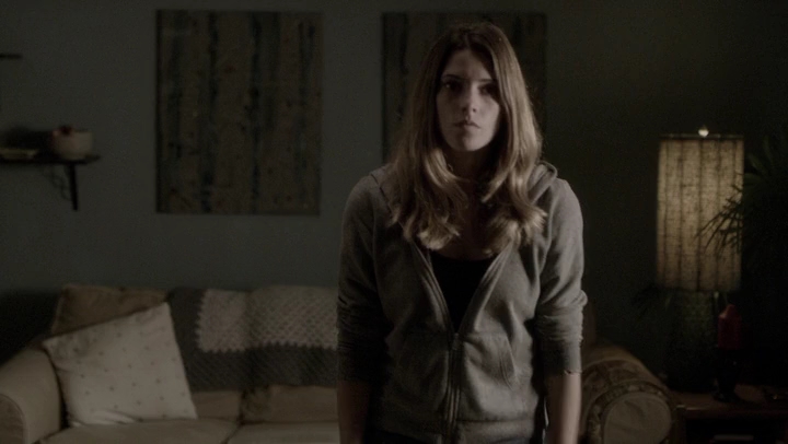 Ashley-Greene-dot-nl_Rogue4x05PoolBoy1648.jpg