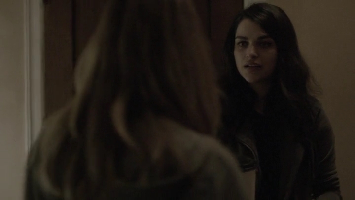 Ashley-Greene-dot-nl_Rogue4x05PoolBoy1651.jpg