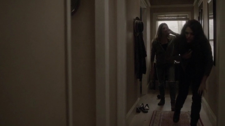 Ashley-Greene-dot-nl_Rogue4x05PoolBoy1666.jpg