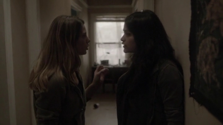 Ashley-Greene-dot-nl_Rogue4x05PoolBoy1672.jpg