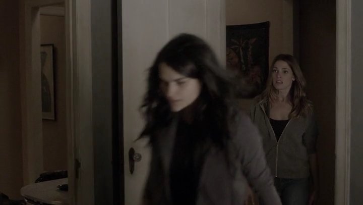 Ashley-Greene-dot-nl_Rogue4x05PoolBoy1676.jpg