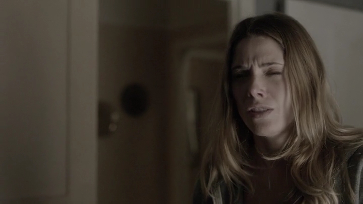 Ashley-Greene-dot-nl_Rogue4x05PoolBoy1686.jpg Ashley-Greene-dot-nl_Rogue4x05PoolBoy1686.jpg