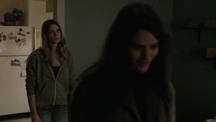 Ashley-Greene-dot-nl_Rogue4x05PoolBoy1749.jpg