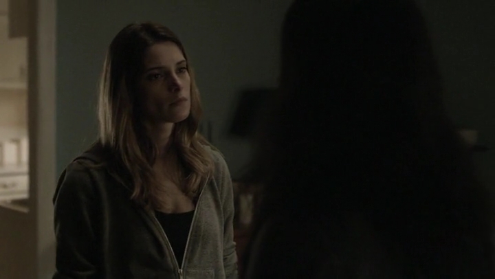 Ashley-Greene-dot-nl_Rogue4x05PoolBoy1753.jpg